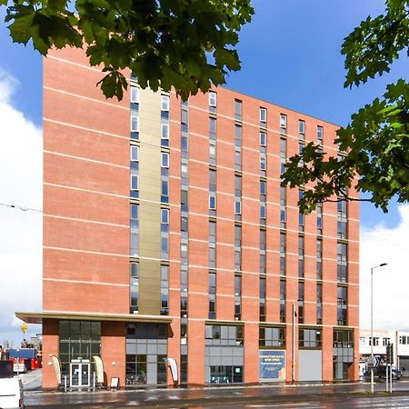 Appartement For Students Only At Great Patrick Street à Belfast Extérieur photo