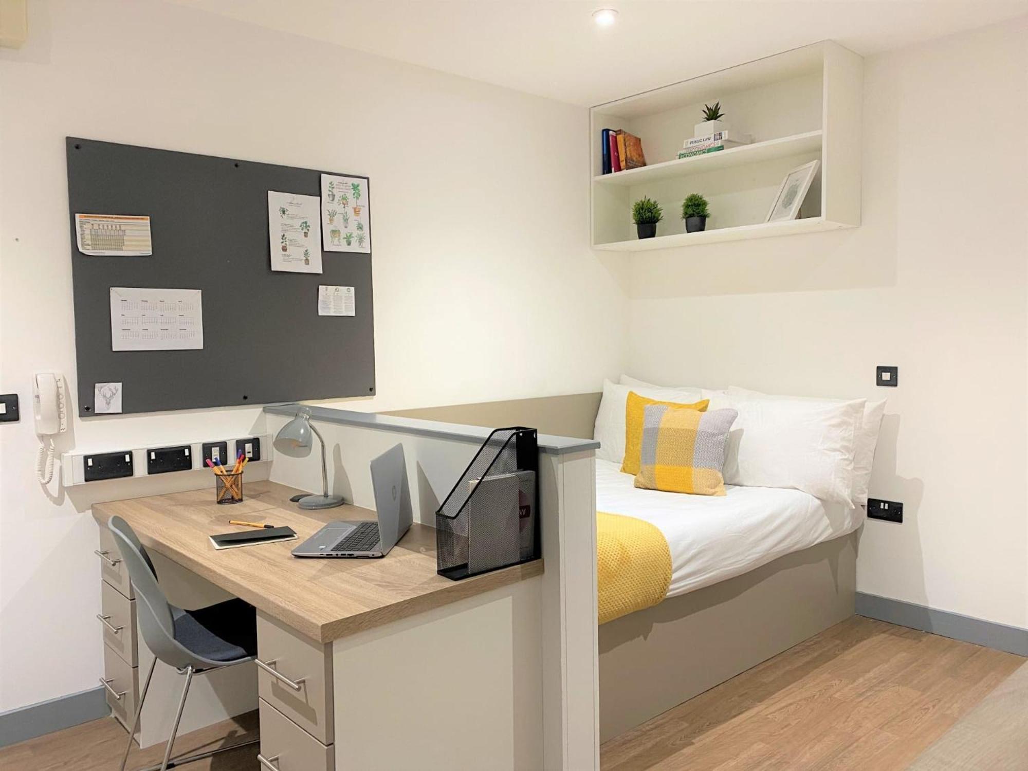 Appartement For Students Only At Great Patrick Street à Belfast Extérieur photo
